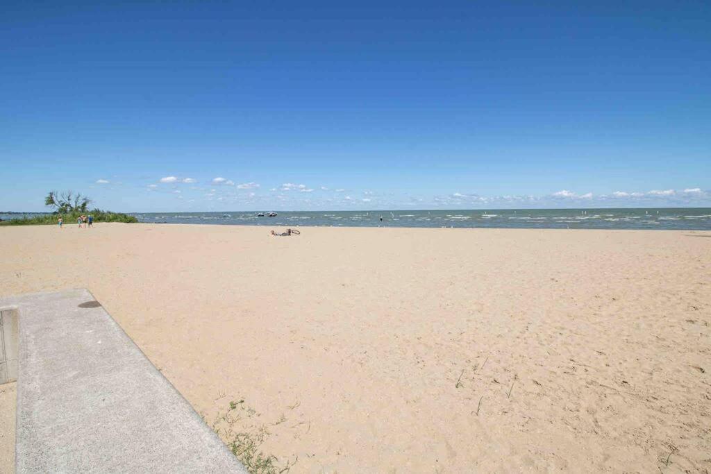 2 Bedroom Getaway On The River/Close To Marina Belle River Exteriör bild
